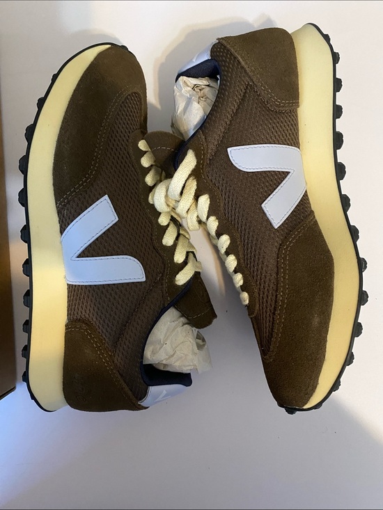 Veja Shoes - NIB VEJA RIO BRANCO ALVEOMESH EAGLE SWAN - Women’s US 7